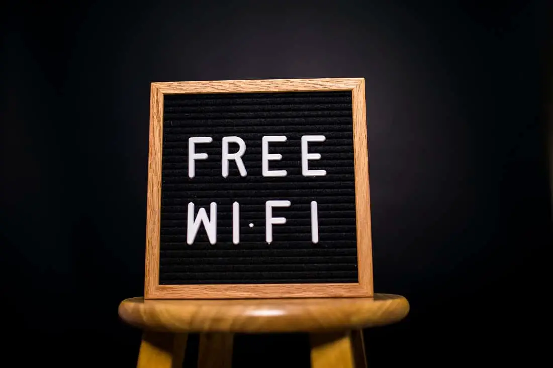 Dos and Don’ts of While Using Public Wi-Fi